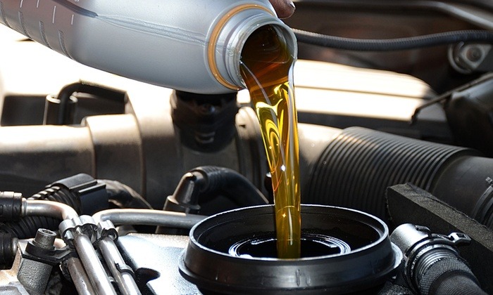 Oil Change and Lube in Dickinson, TX